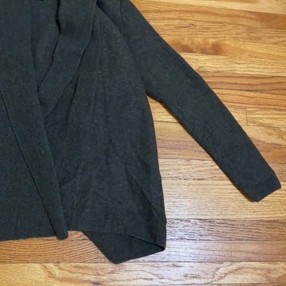Adrienne Vittadini Sweater cardigan/shawl Extra Fine Merino Wool Cardigan small - Picture 3 of 5